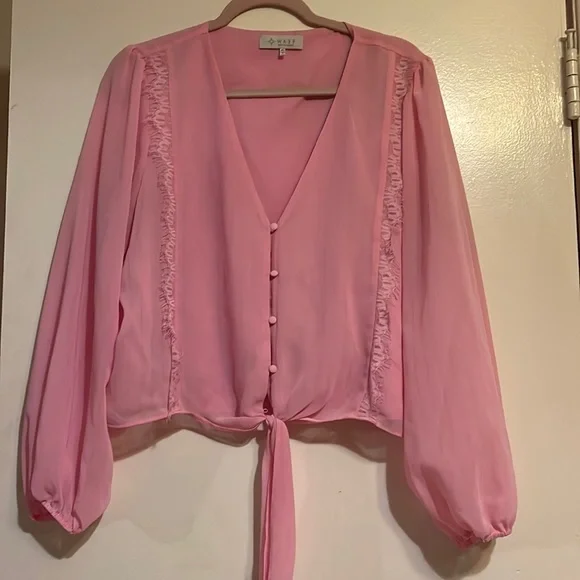 Pink lacy tie front button down blouse with puff sleeve - Picture 1 of 4